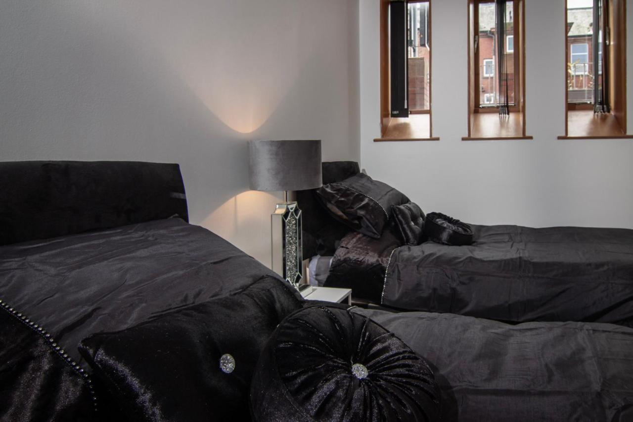 Super Spacious Church Conversion Close To Tower Blackpool Exterior photo